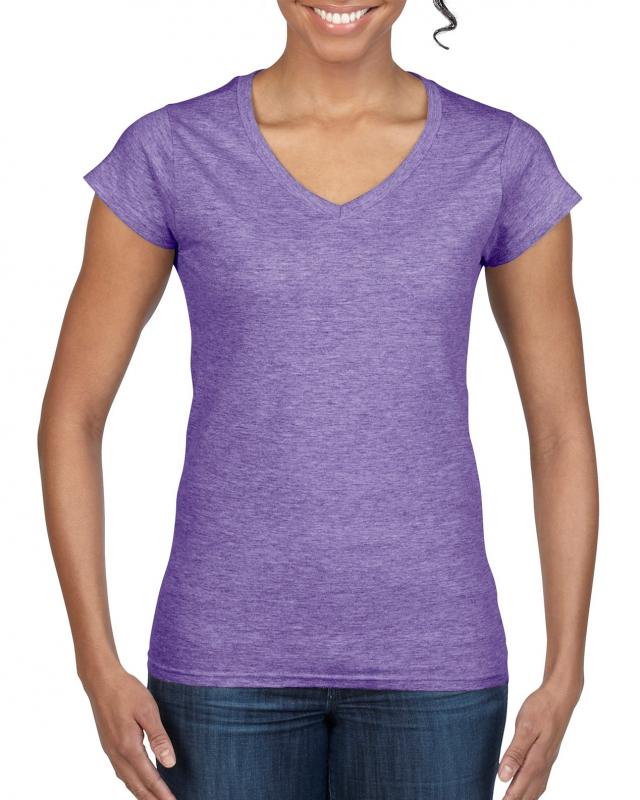 Gildan® Softstyle® Playera Cuello en V Dama